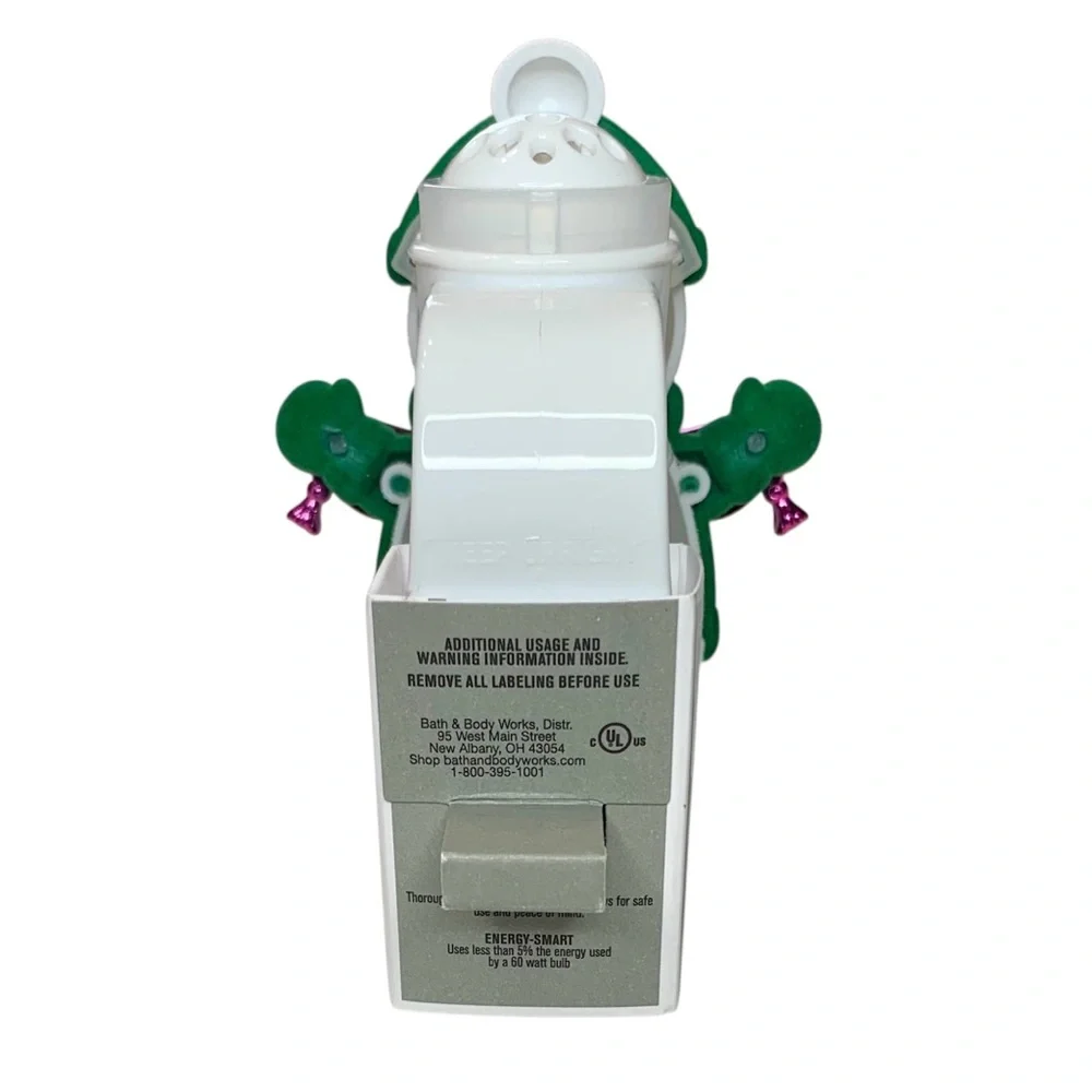 BATH & BODYWORKS Feliz Navidad Snowman Wallflower Plug In